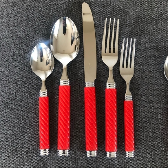 Vintage Mikasa Braid G4113 set of 5 flatware in red and silver made in Japan - Picture 1 of 5
